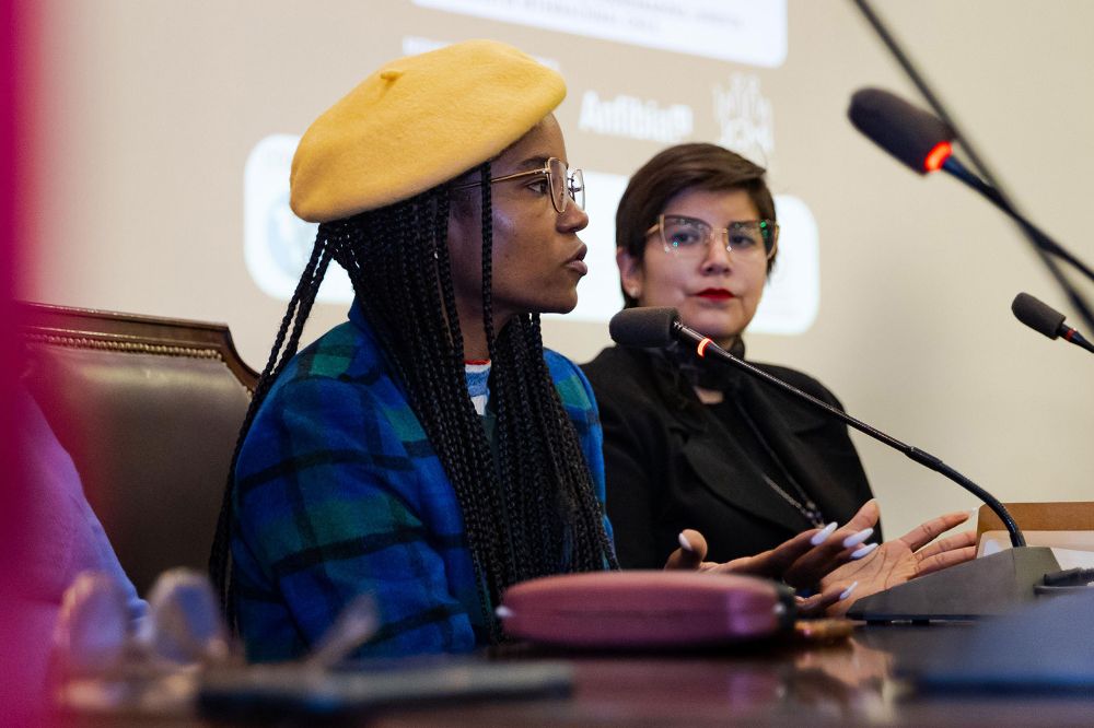 "Cada vez que escuchamos en prensa sobre migración, escuchamos también sobre crimen organizado", agregó Bravo.