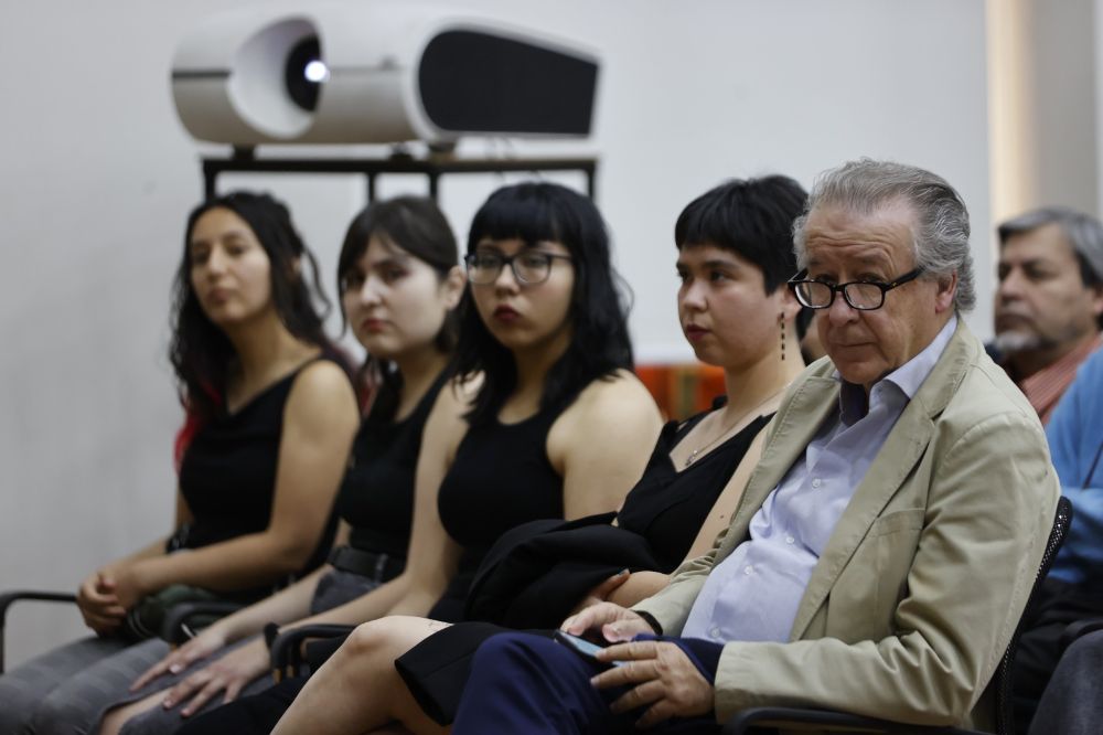 En la instancia se celebró la premiación de las y los ganadores del concurso de arte para la concientización sobre los servicios públicos de la Iniciativa Global por los Derechos Económicos, Sociales y Culturales (GI-ESCR). 