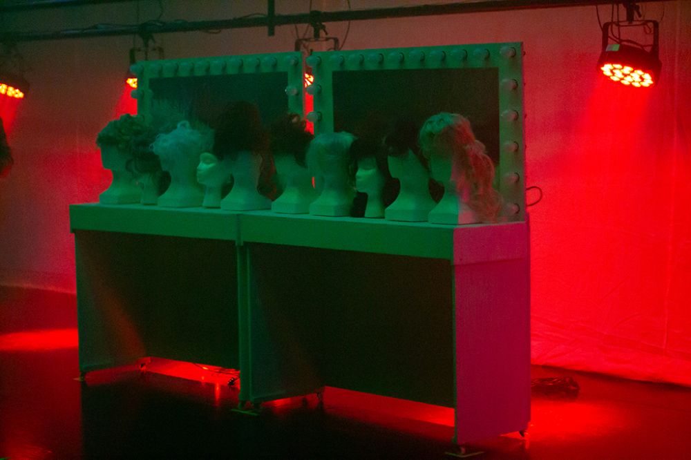 Ópera Abierta es una producción de gran complejidad que reúne a artistas, creadores y técnicos de diversas disciplinas.