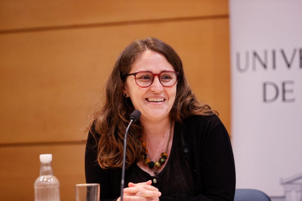 “Celebro este libro, toda esta introducción nos pone en un lenguaje amable y llano para quienes no venimos del derecho", señaló María Elena Oliva.