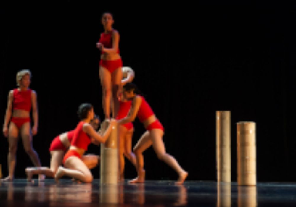 "Esperamos que este viaje sea la oportunidad para poder seguir abriendo posibilidades de extensión de la creación e investigación escénica que hacemos en nuestro Departamento", indicó la académica.