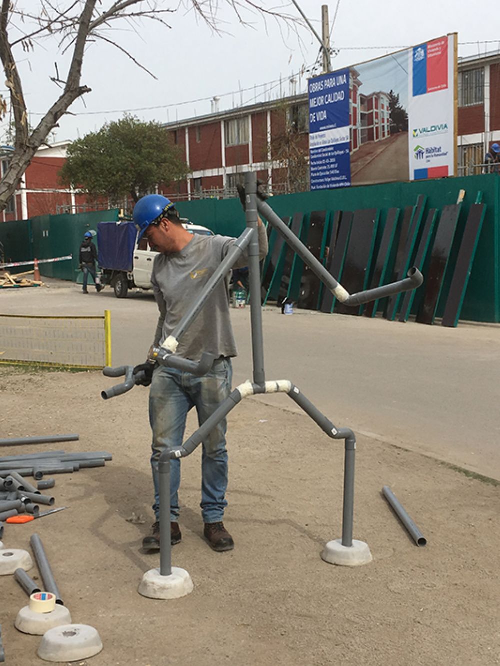 Las esculturas fueron realizadas por Daniel Santander, Yeison García, Nicolás Ramos , Héctor Briones, Rostel Dume, Davison Fedy, Eduardo Chávez, Ernesto Loaza, Maicol Trochez y Jefersson Arboleda.