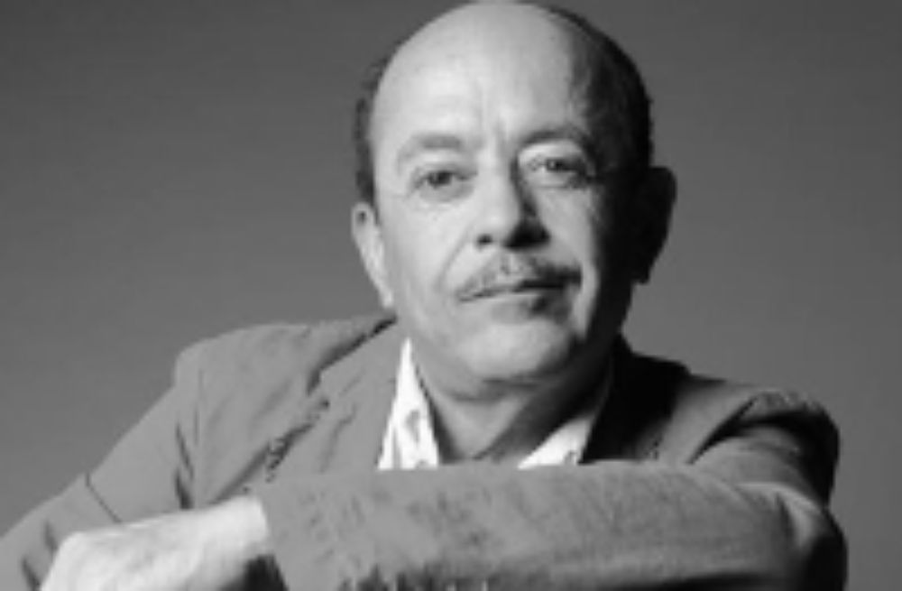 El nuevo Premio Nacional es director del Teatro Nacional Chileno. 