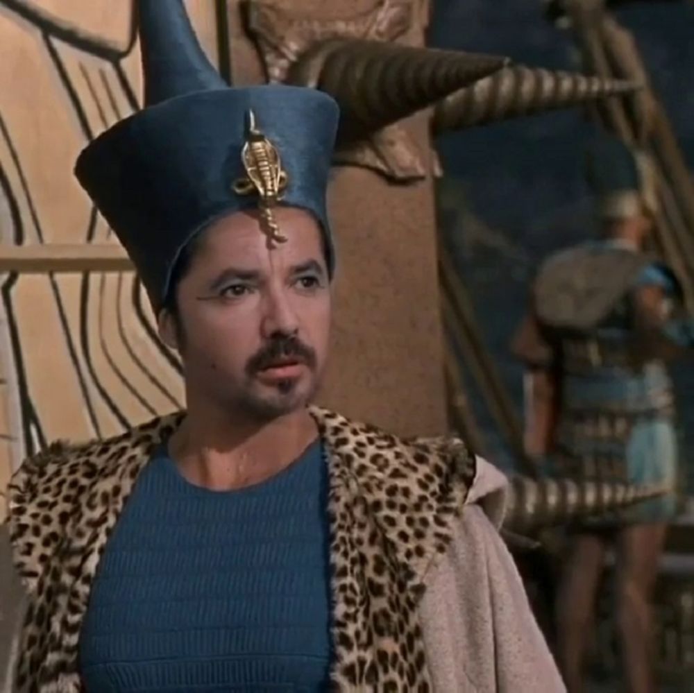 Una obra que según el artista se basa en la revisión histórica del siglo pasado, donde el "exhibicionismo" se democratizó.