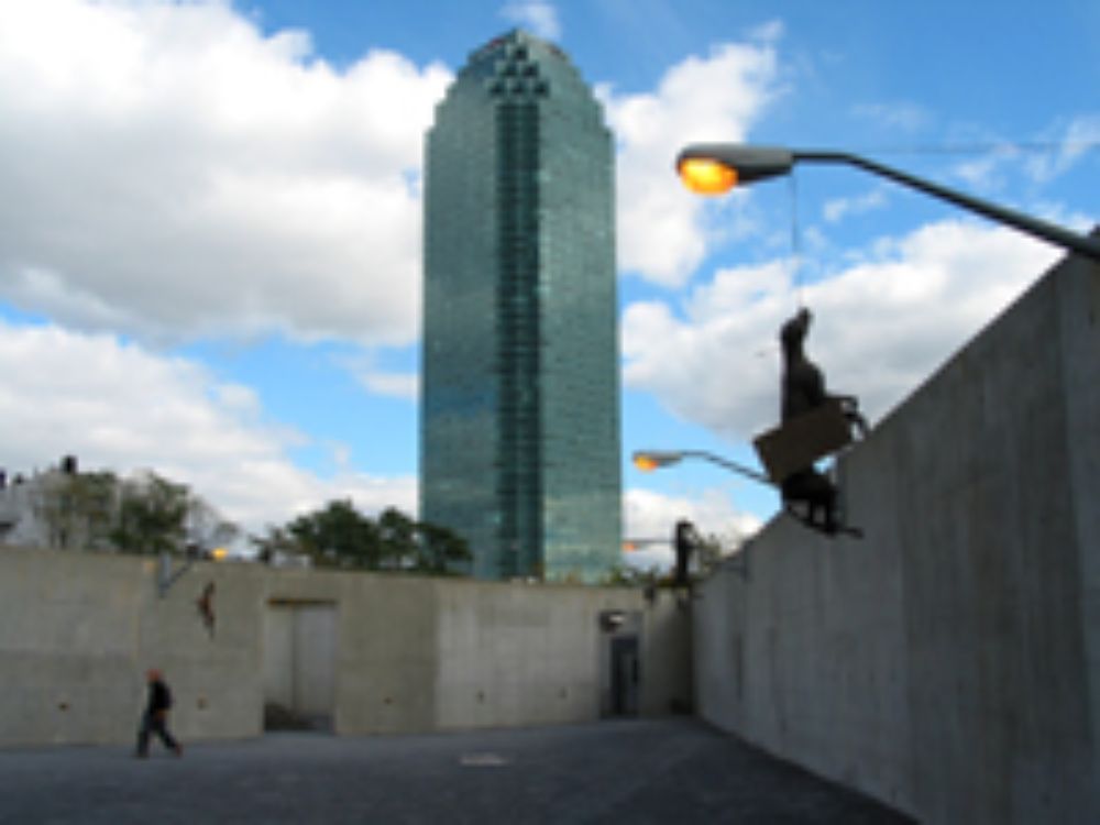 La exposición, el seminario y la conferencia se enmarcan en el proyecto "El lugar de la memoria", iniciativa que cuenta con financiamiento del Fondo Nacional de Desarrollo Cultural y las Artes.