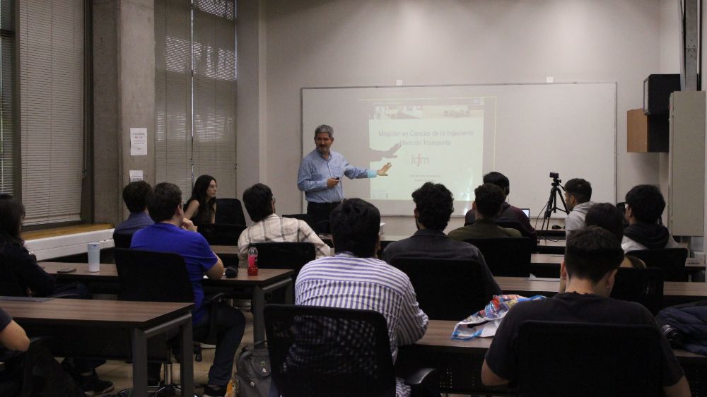Ángelo Guevara, coordinador académico del Magíster en Ingeniería de Transporte