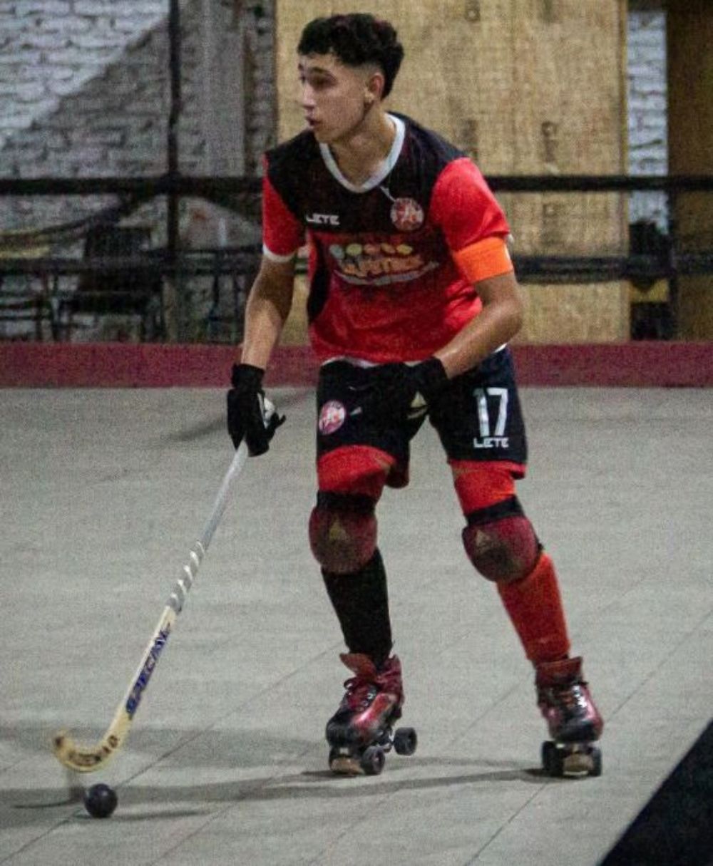"El hockey me ha enseñado a ganar y perder, a trabajar en equipo, a manejar la frustración", señaló Andrés