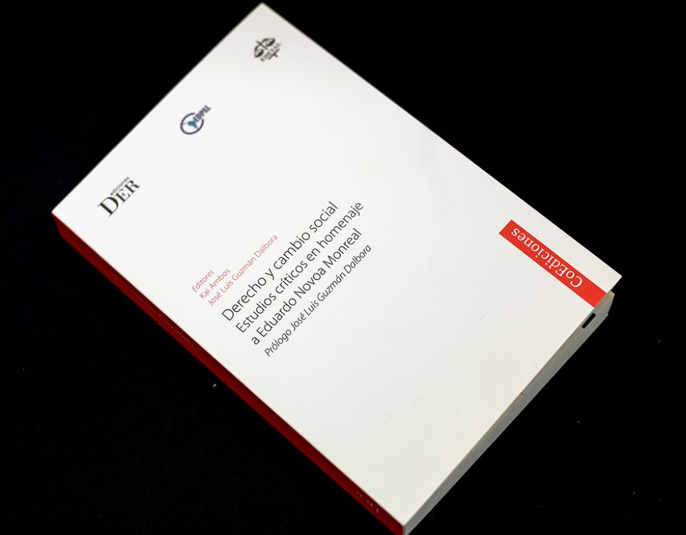 El texto es producto de un seminario de discusión sobre la obra de Eduardo Novoa Monreal, realizado en la Universidad de Göttingen (Alemania).