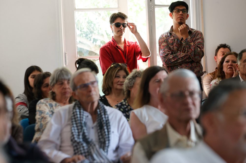 Durante el cierre de la jornada, la profesora Doris Oliva agradeció a las instituciones y personas que hicieron posible el libro.
