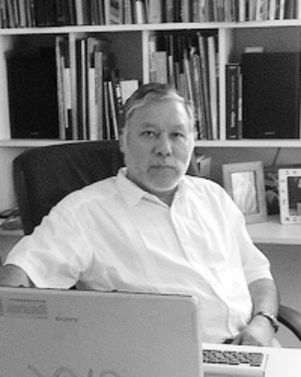 Prof. Humberto Eliash, Vicedecano FAU