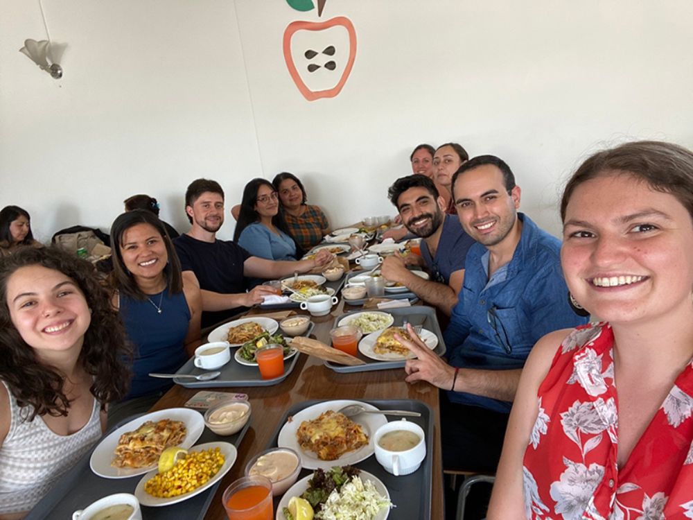 El proyecto de tesis de magíster consiste en la implementación de una plataforma digital educativa para personas con diabetes