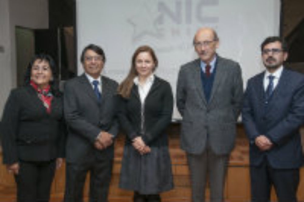 La instancia contó con la presencia de autoridades de la FCFM, NIC Chile y de gobierno.