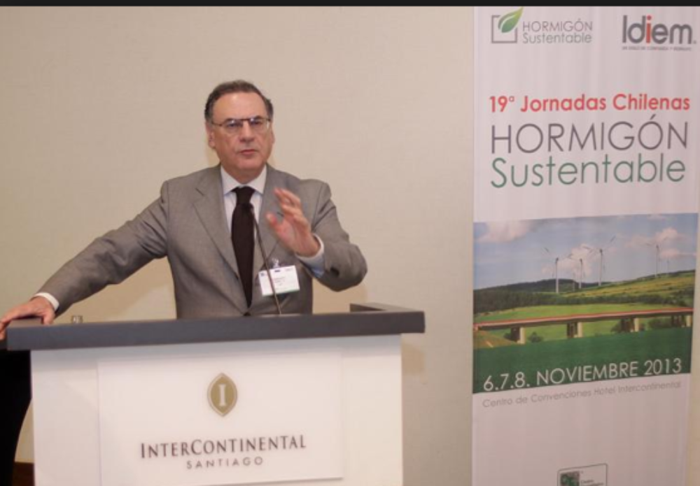 El director del IDIEM, Fernando Yañez.