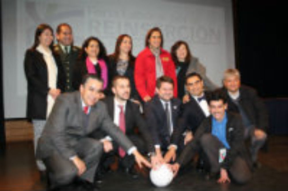 La Feria Laboral para ex reclusos contó con la participación de la Ministra de Justicia, Javiera Blanco y el Intendente de la Región Metropolitana, Claudio Orrego.