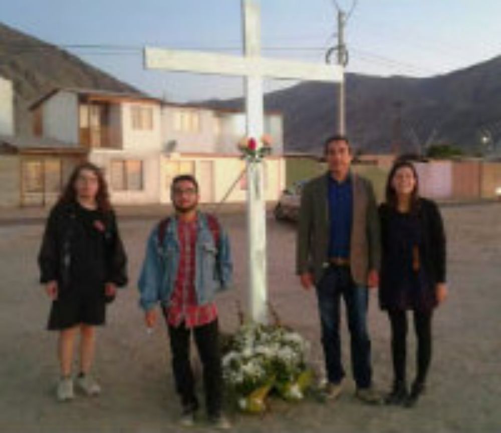 La presentación del documental se enmarcó en los actos conmemorativos del 25M de 2015.