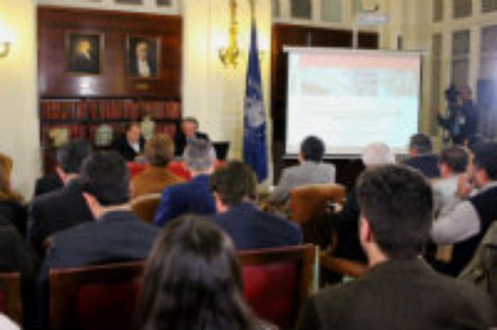 Francisco Martínez, decano de la FCFM.