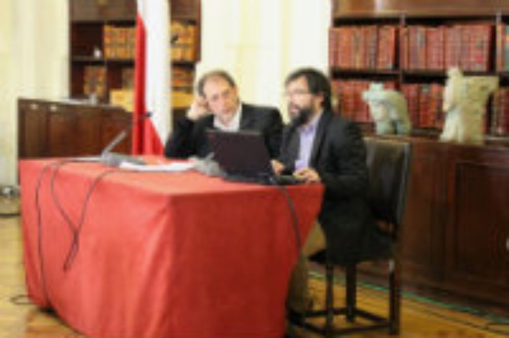 Prof. Marcos Díaz, académico del Departamento de Ingeniería Eléctrica y coordinador del Laboratorio de Exploración Espacial y Planetaria (LEEP) de la FCFM.