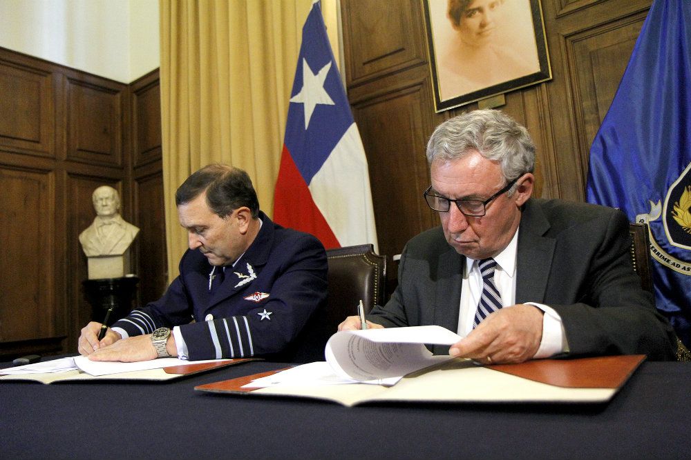 El acuerdo busca consolidar mecanismos de colaboración entre ambas instituciones en temas espaciales.