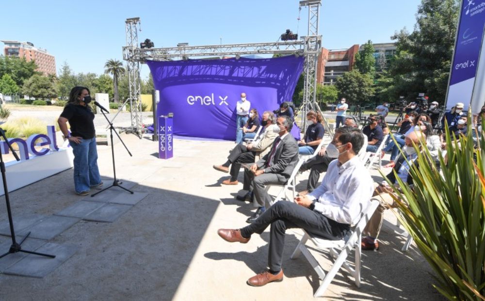 La gerente general de Enel X, Karla Zapata, se refirió a la alianza entre la empresa con la Universidad.