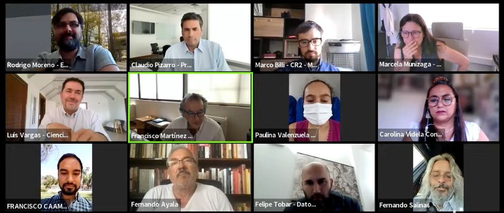 Autores de FCFM Constituyente junto a convencionales invitados al seminario final de la iniciativa.