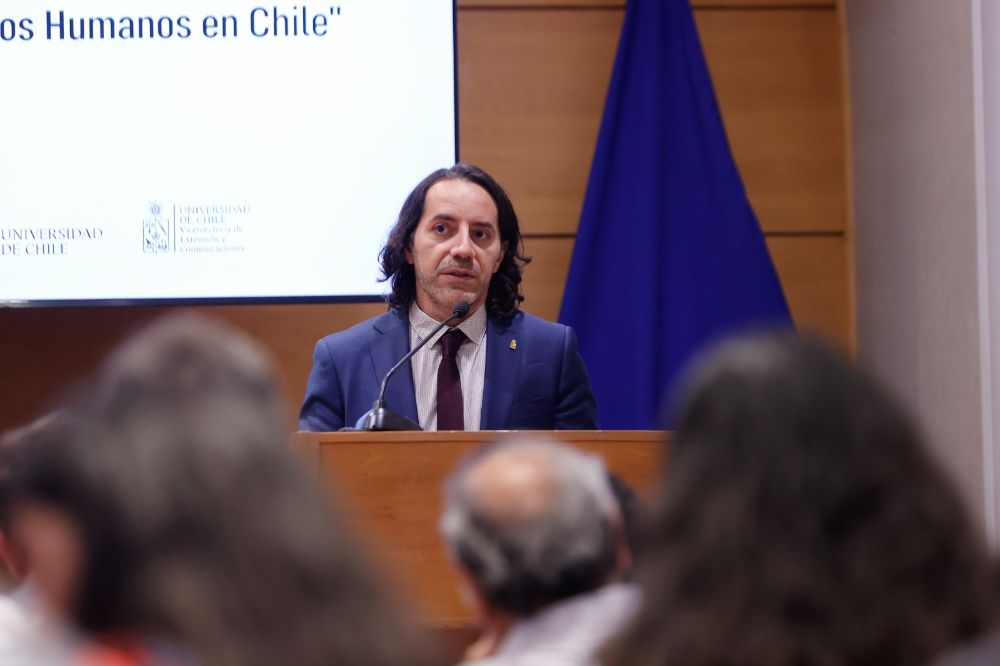 Pietro Sferrazza valoró la importancia del volumen e indicó que "invita a conocer qué son los derechos humanos, fomenta la incorporación de actitudes que promueven sus valores fundantes".