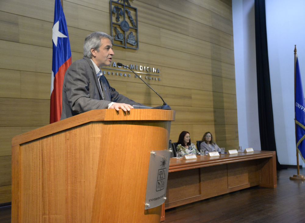 El decano (s) de la Facultad de Medicina, doctor Juan Pablo Torres. 