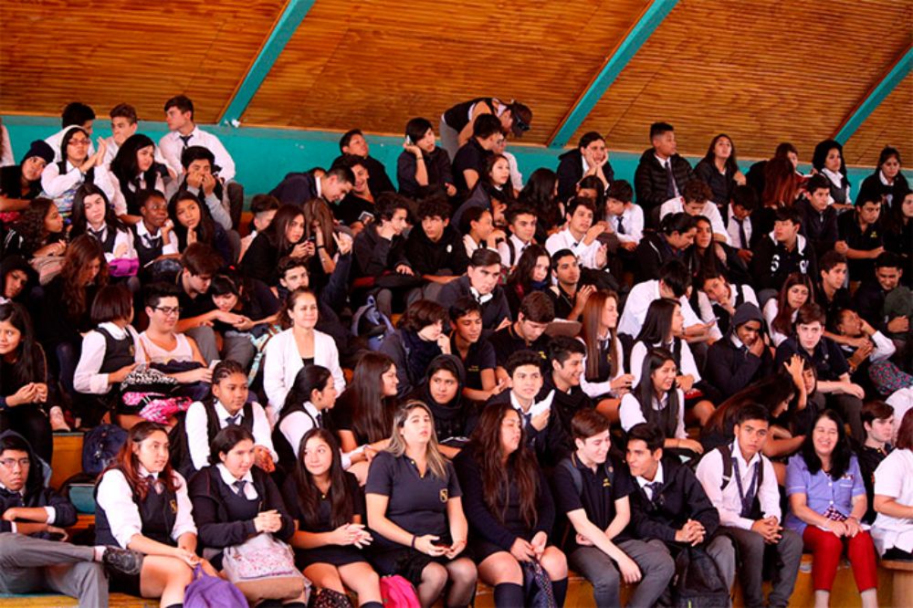 Estudiantes del Liceo Gabriela Mistral