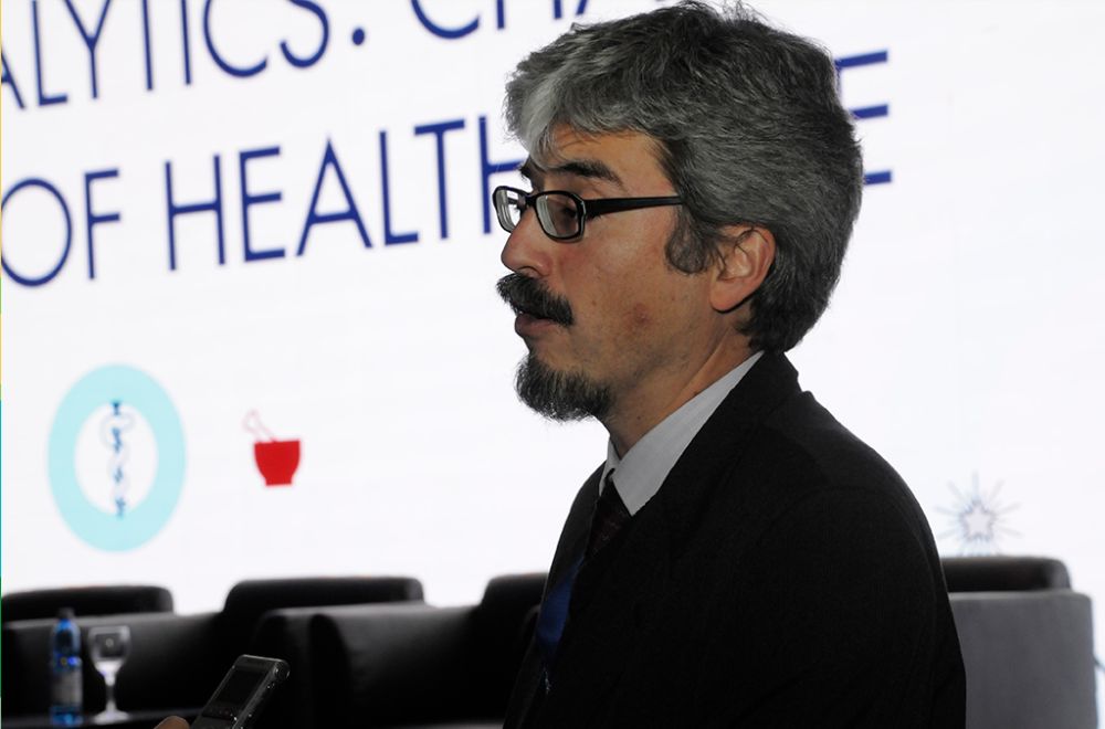  Para el Dr. Eduardo Tobar, la información que se generará con la articulación de los datos hará posibles sistemas de inteligencia capaces de anticipar problemas durante la atención sanitaria.