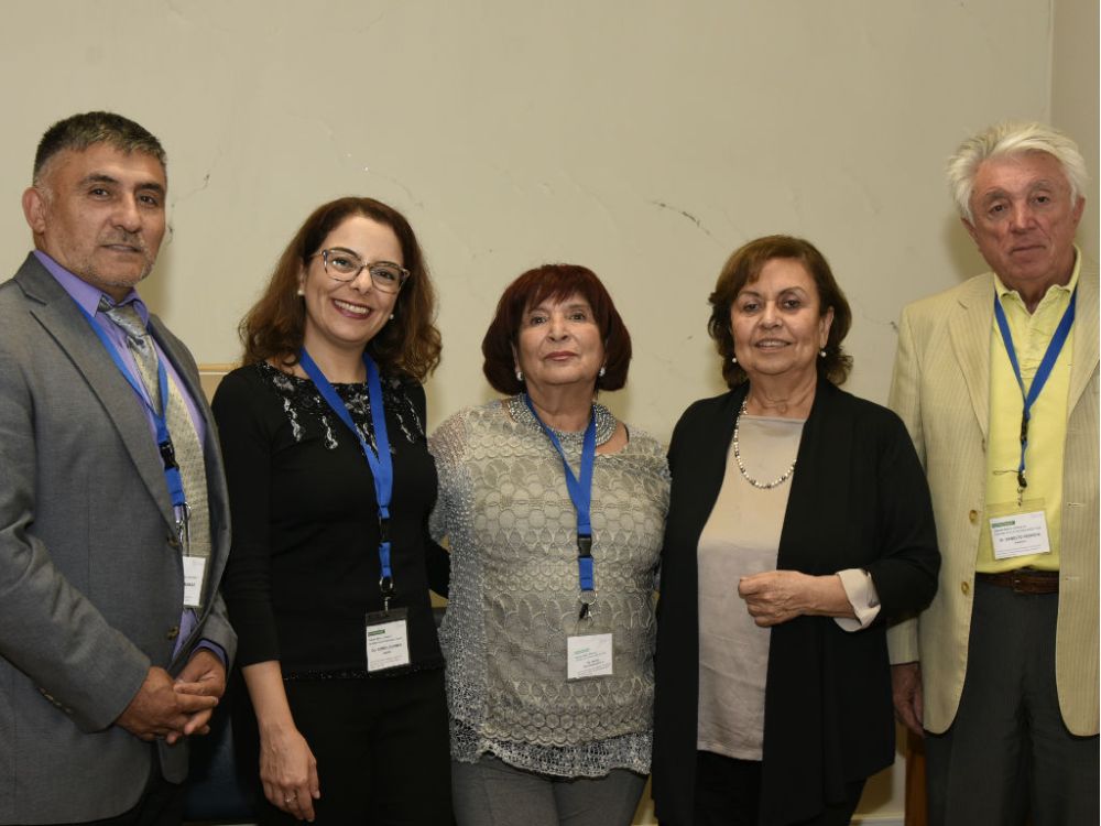 Doctores Héctor Contreras, Ludmilla Chinen, Lilian Jara, Carmen Romero y Ernesto Podestá. 