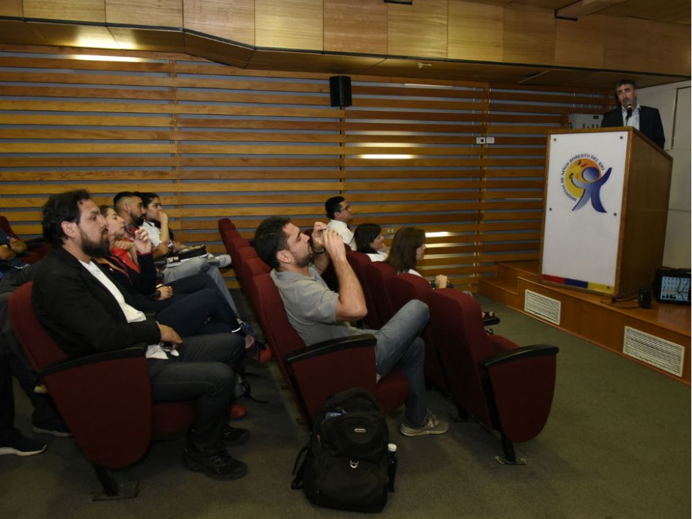 El doctor Williams enfatizó en la importancia de la actividad física aún en condiciones patológicas. 