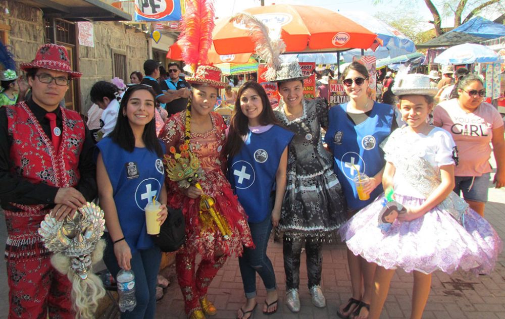 El equipo en la Fiesta de la Tirana, región de Tarapacá.