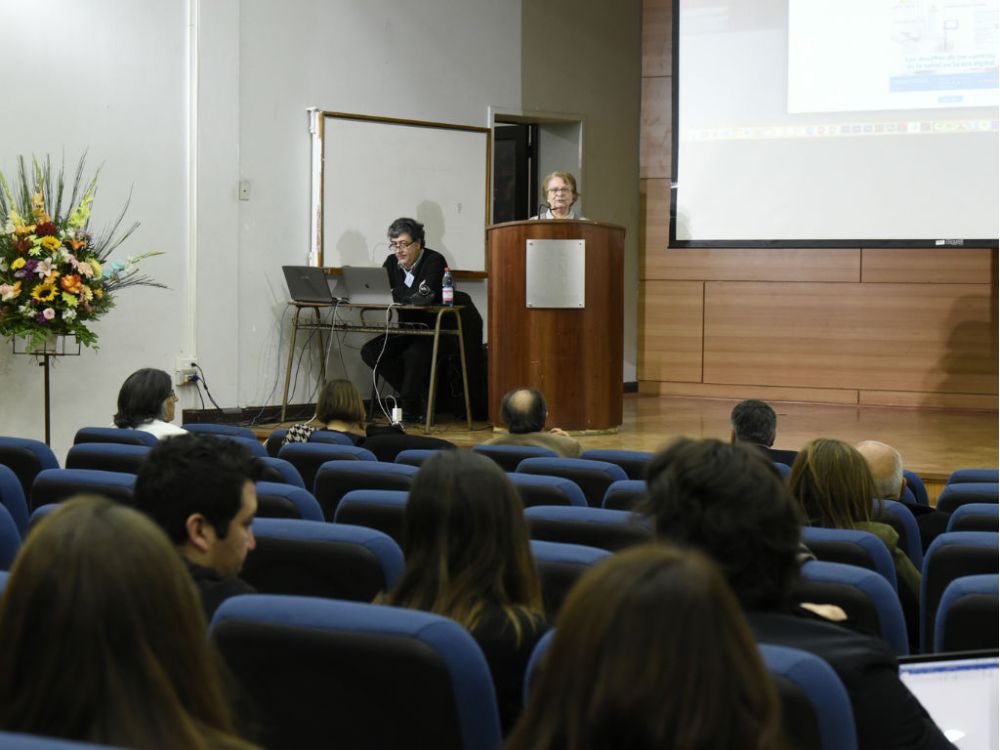 La doctora Christell Hanne relevó la formación de académicos y estudiantes en el uso de las tecnologías digitales
