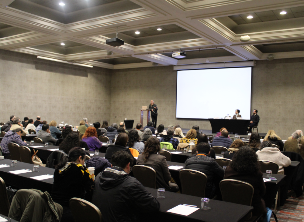 La actividad incorporó por primera vez una jornada abierta dirigida a familiares y usuarios/as de establecimientos de salud mental titulada "Acompañar es Sanar: Familia, Derechos y Salud Mental", ampliando el alcance del evento más allá del ámbito académico.