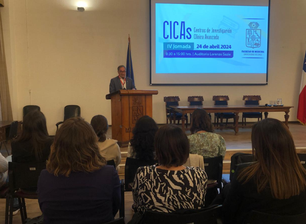 El doctor O'Ryan destacó la "importancia fundamental del concepto CICA para la facultad y su futuro, porque no es otra cosa que llevar la curiosidad, la indagación, la investigación y el método científico, desde lo que enseñamos en las aulas y lo que hacemos en los laboratorios, hasta los centros clínicos"