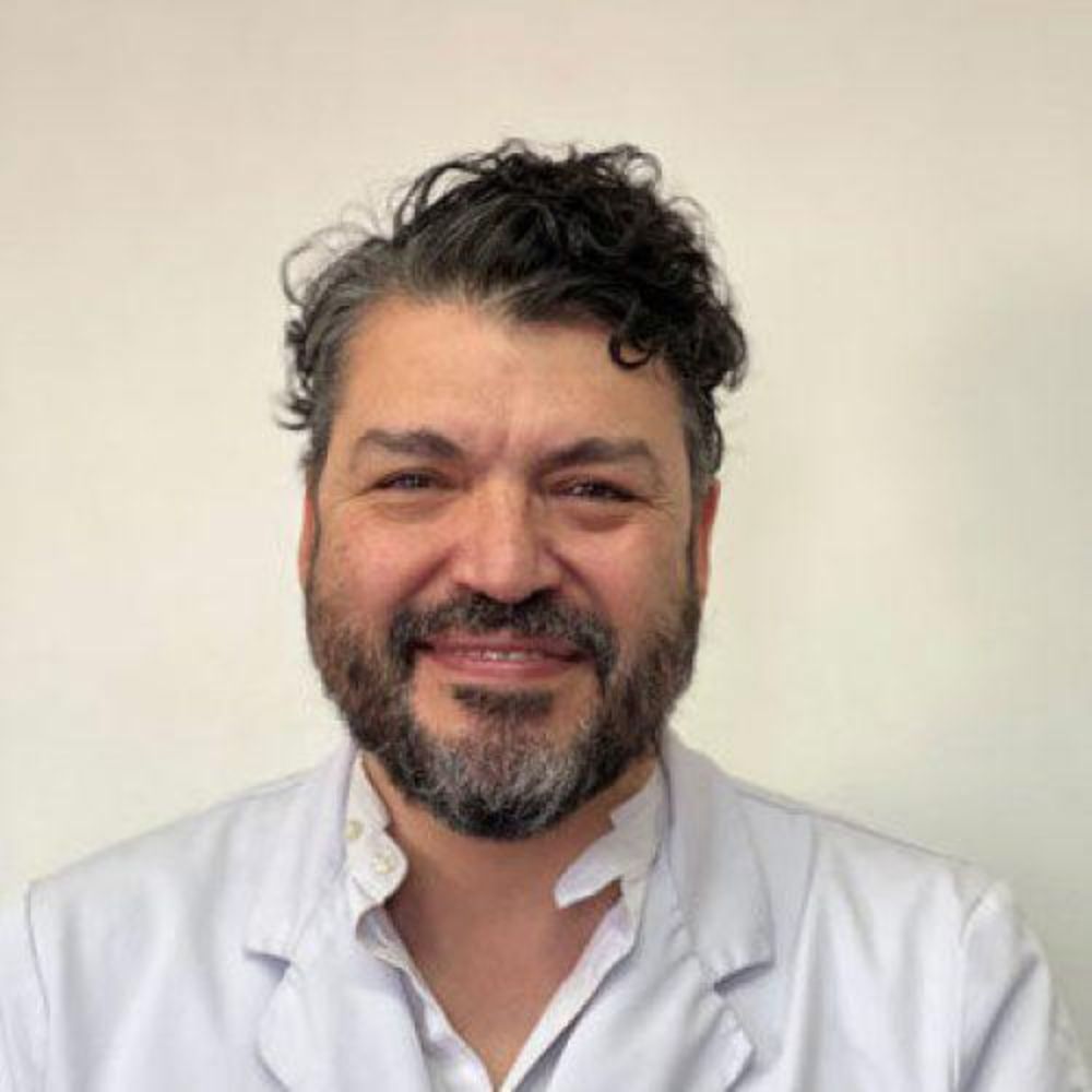 “La prevalencia de infertilidad se estima en alrededor de un 10% en los libros, y en Chile se estima que estamos en el 15% de infertilidad. Es un problema de salud pública en este momento”, afirma el Dr. Claudio Villarroel, director del IDIMI.