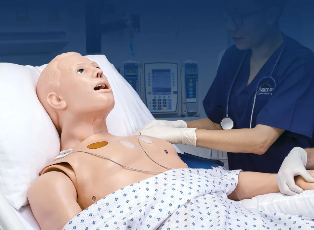 “HAL es un paciente, o lo más cercano a un paciente simulado multipropósito”, explicó Matías Orfali, product manager de Arquimed, empresa que importa y distribuye el fantoma a distintas instituciones educativas a nivel mundial, gracias al convenio con Gaumard, empresa creadora de los maniquíes. 