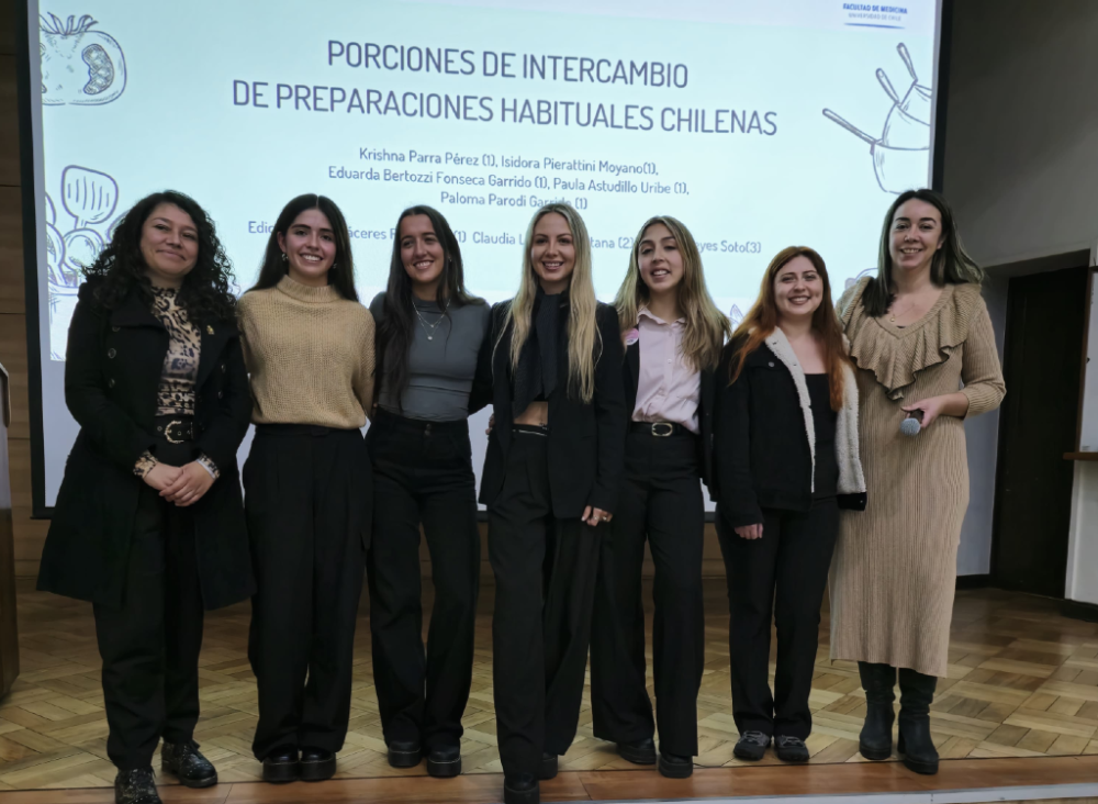 Las autoras del libro durante la actividad de presentación