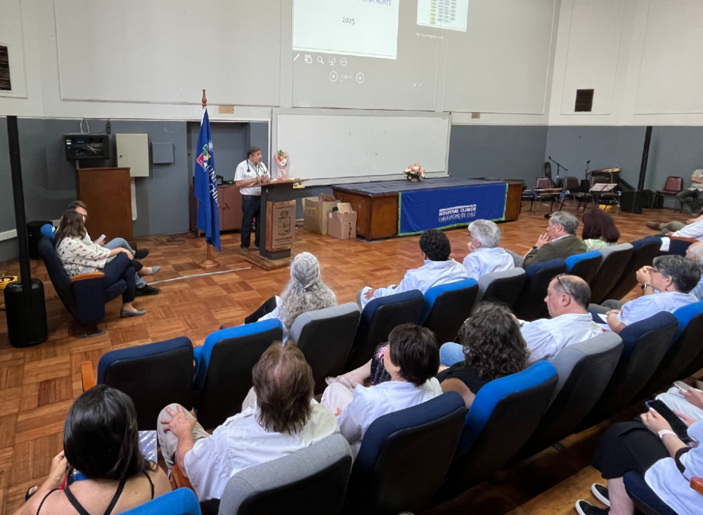 El doctor Mario Luppi revisó el estado actual del Departamento de Medicina Interna, sus avances y desarrollos pendientes