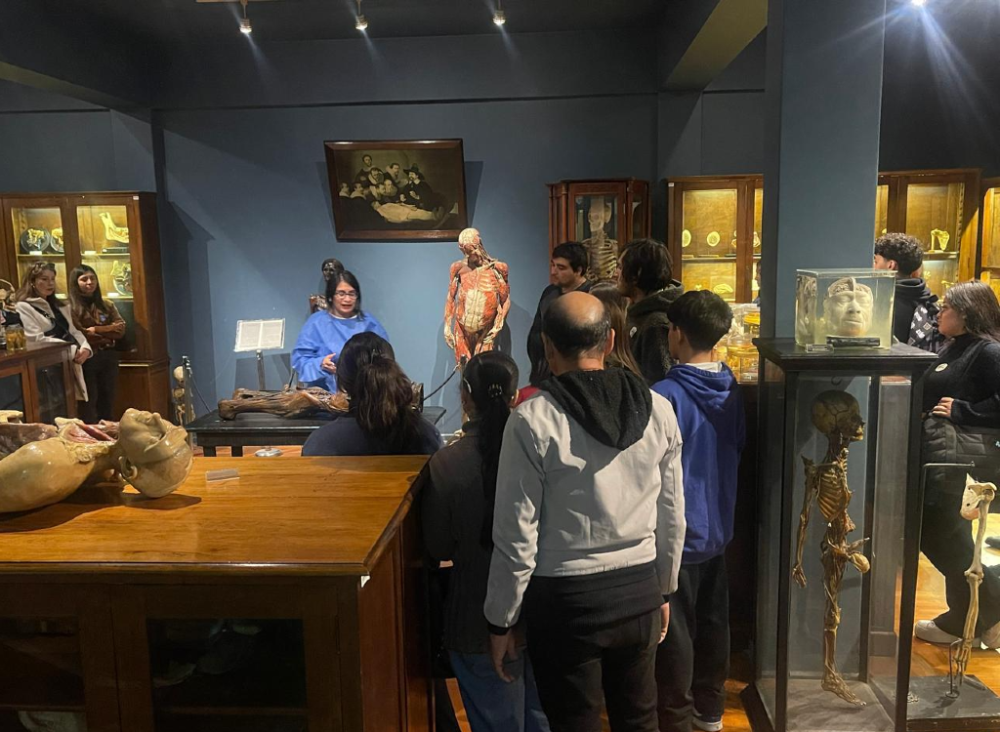 Facultad de Medicina convocó a más de 2.400 personas durante el Día del Patrimonio Nacional