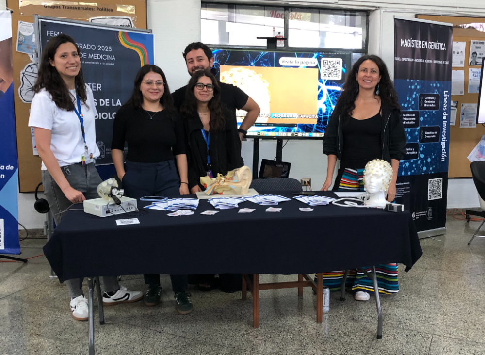 Stand del programa de Magíster en Fonoaudiología