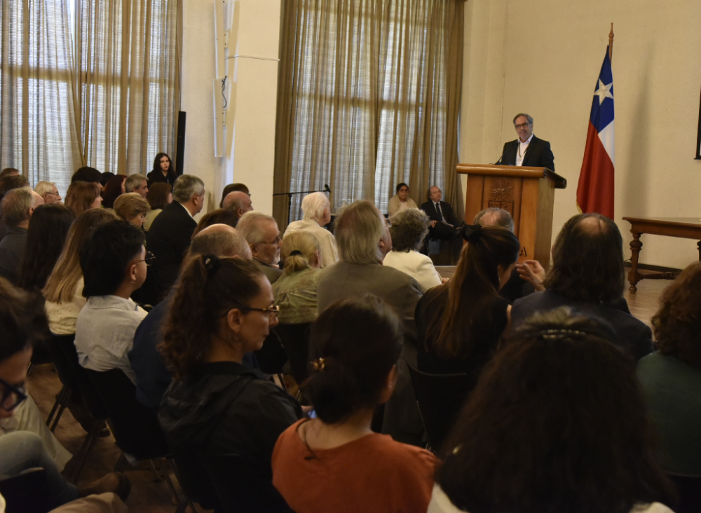 El doctor Miguel O'Ryan relevó que los doctores Cassorla y Solimano, luego de destacadas trayectorias en Estados Unidos, "decidieron volver a su país, para ser protagonistas de su desarrollo, en su casa madre, la Universidad de Chile"