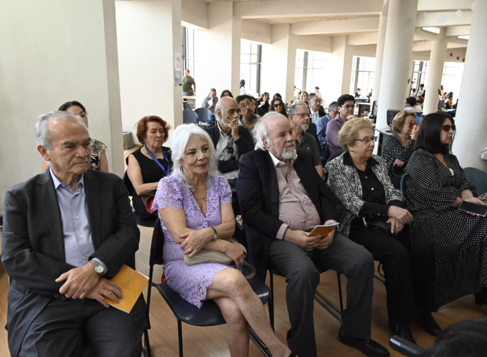 Entre los invitados, los doctores Jaime Contreras, Jorge Las Heras y María Eugenia Pinto.
