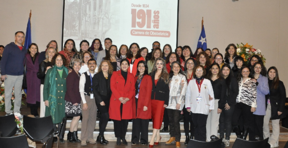 El claustro del Departamento de Promoción de la Salud de la Mujer y el Recién Nacido y de la Escuela de Obstetricia y Puericultura