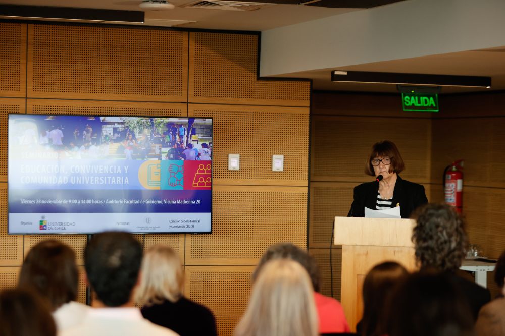 Rectora Rosa Devés Alessandri