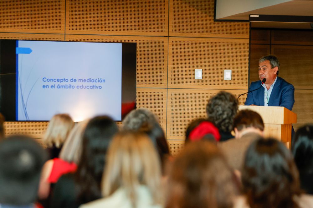 Profesor Rafael Orden