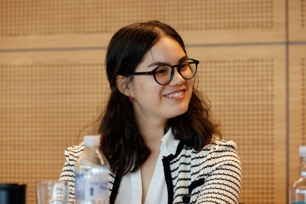 Retrato de Aranxa Godoy sonriendo durante el conversatorio