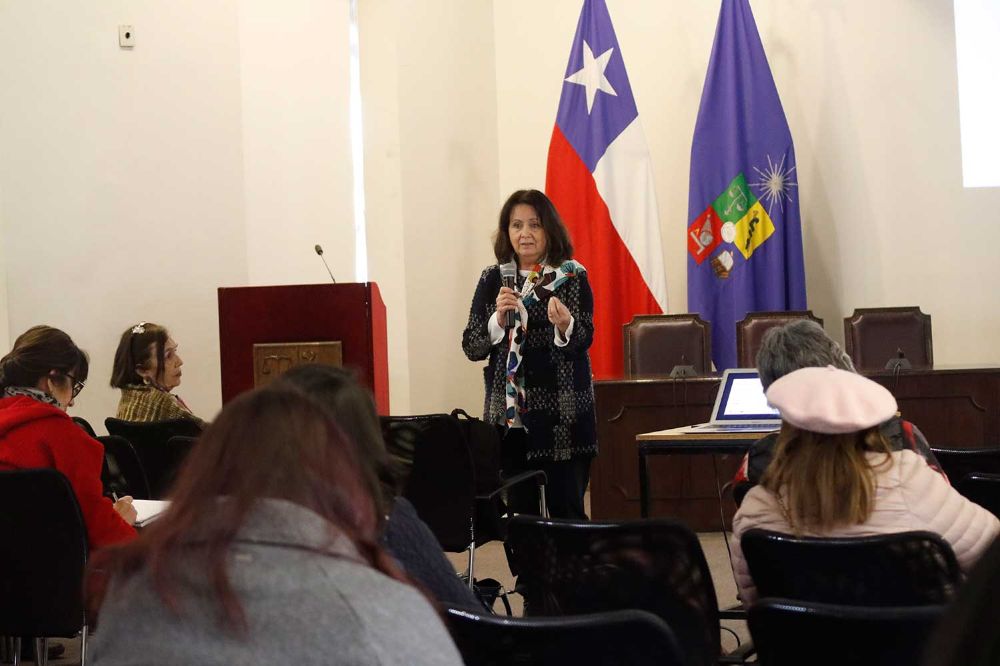 Leonor Armanet, Directora de Pregrado