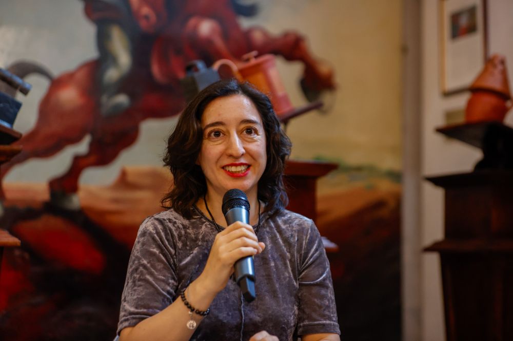 Cecilia Flores, artista visual y académica adjunta de la facultad de Arte.