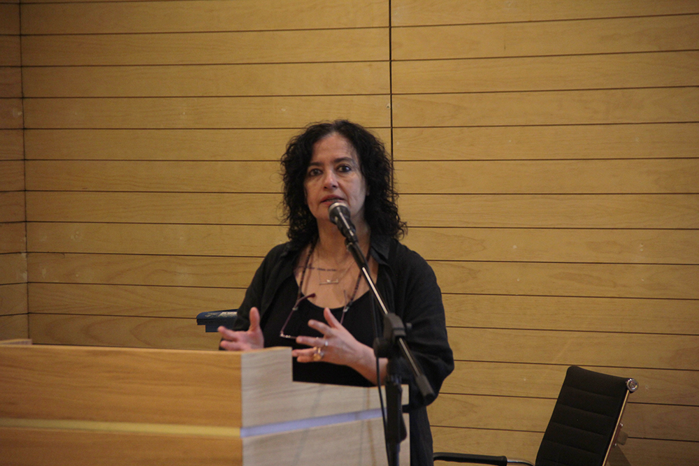 La directora del Centro de Perfeccionamiento, Experimentación e Investigaciones Pedagógicas (CPEIP) del Ministerio de Educación, Lilia Concha, realizó la charla principal de la actividad.