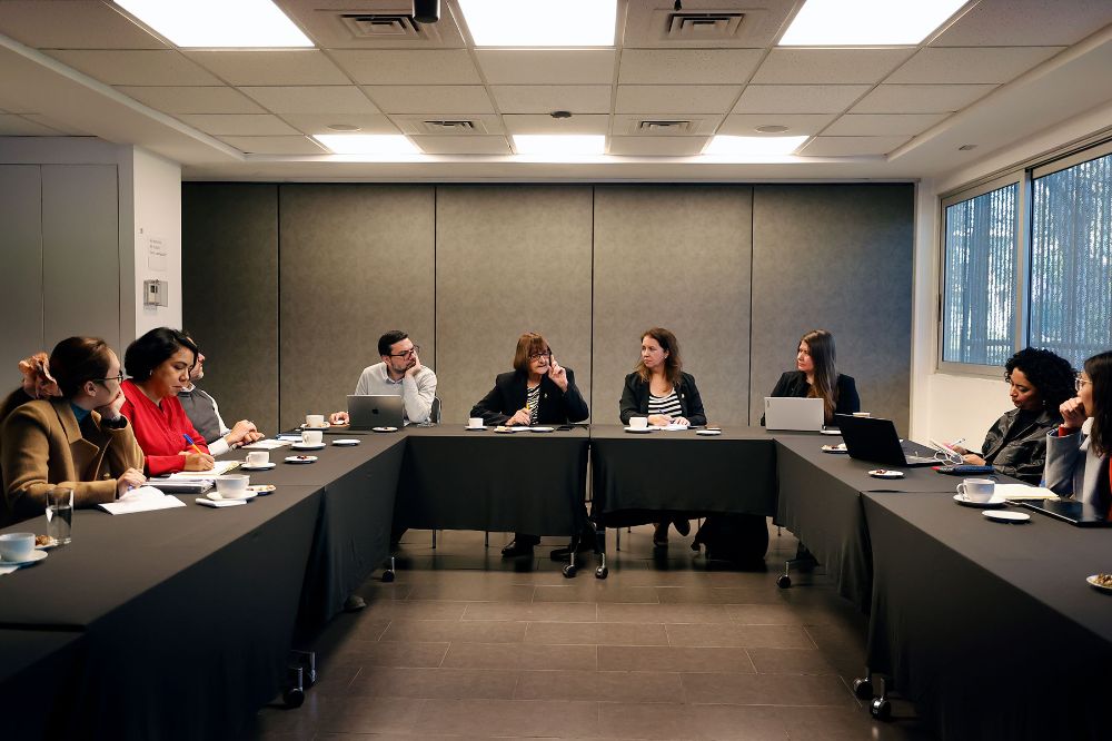 “Lo que estamos planteando para la Universidad en la acreditación, muchas veces aquí ya es parte de la cultura: una academia fundada en la investigación, equitativa, amplia y vinculada con la sociedad", dijo la Rectora Rosa Devés